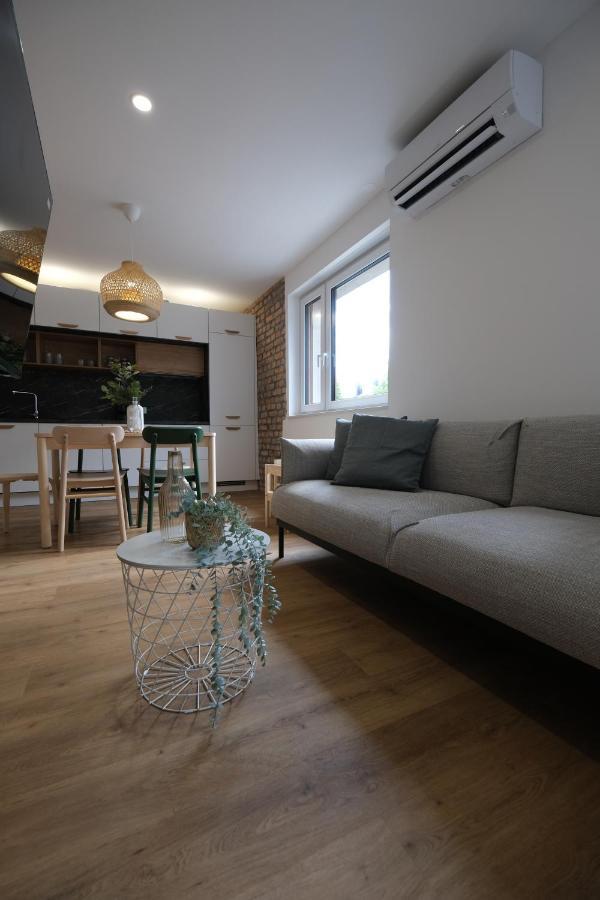 Apartments Emona Free Parking & Gym Любляна Екстериор снимка