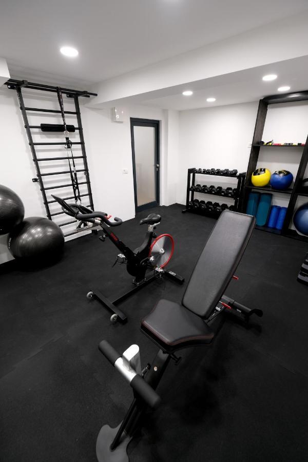 Apartments Emona Free Parking & Gym Любляна Екстериор снимка