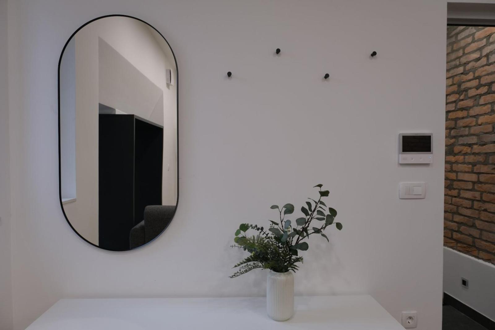 Apartments Emona Free Parking & Gym Любляна Екстериор снимка