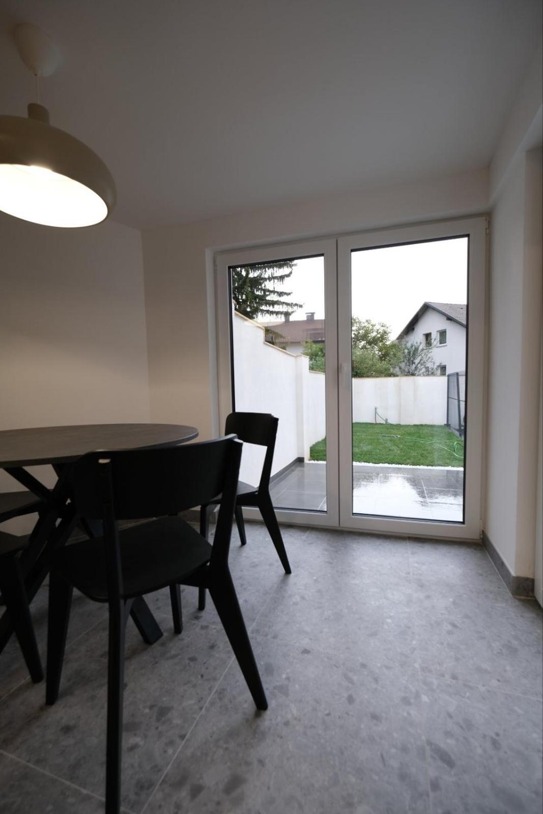 Apartments Emona Free Parking & Gym Любляна Екстериор снимка